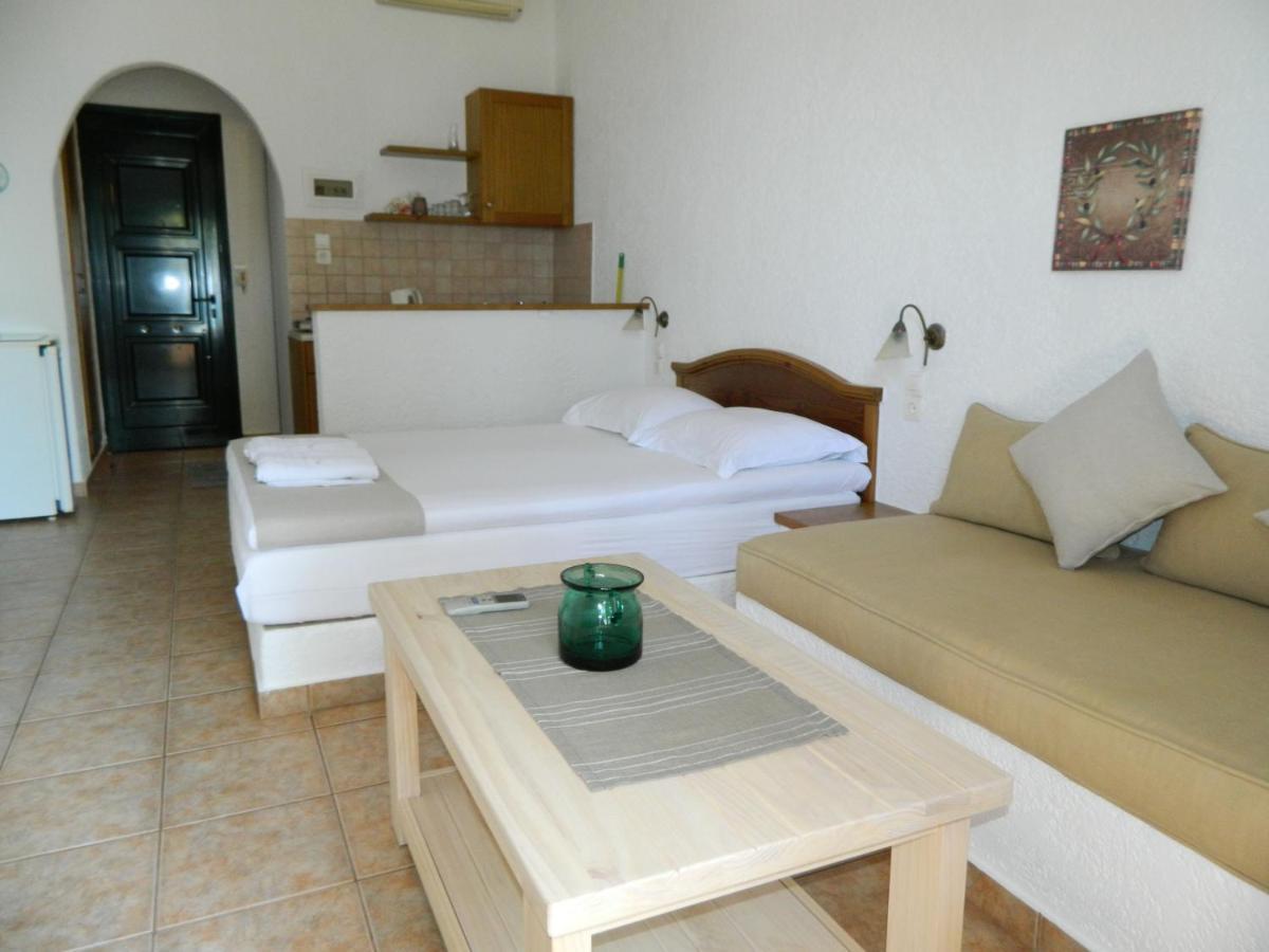 Villa Plori Makrýgialos Habitación foto